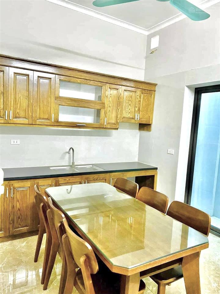  bán nhà phân lô trường chinh, oto tránh , ngõ thông kdvp  dân trí cao , 45m2 x 4 tầng, mt đẹp