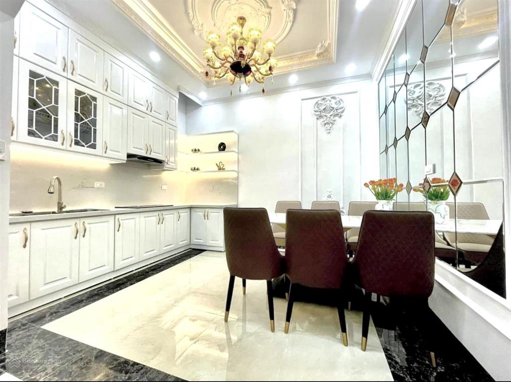 Bán nhà pl tây sơn, oto 7 chỗ vào nhà, kd vp, spa, ô chờ thang máy, 43m2 x5 tầng, mt 4.3m giá 16 ty