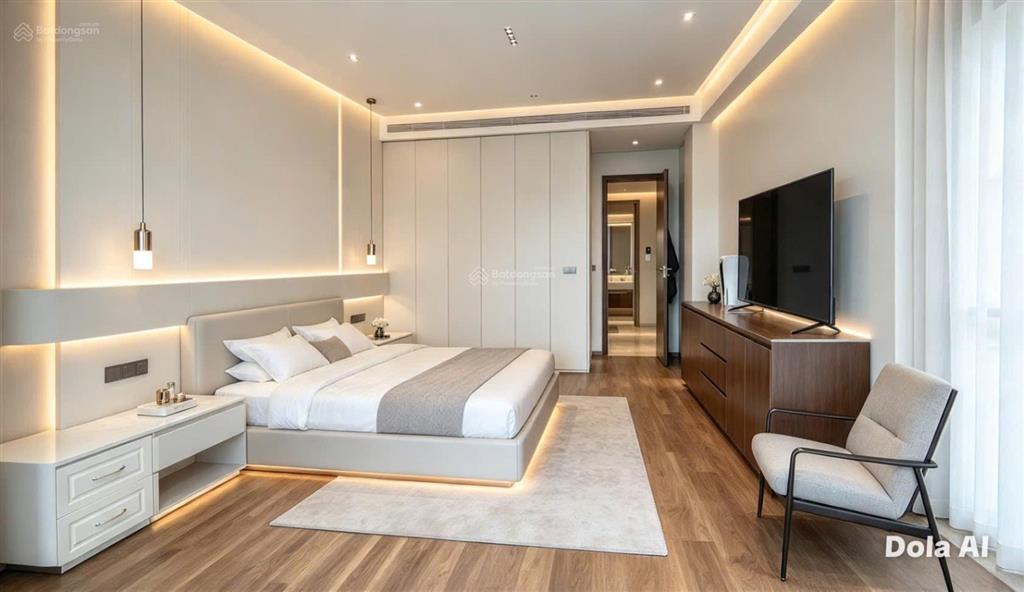 Bán nhà trường chinh, gần phố, ngõ thông, ô tô 7 chỗ, dân trí cao 50m2 giá 20 tỷ tl