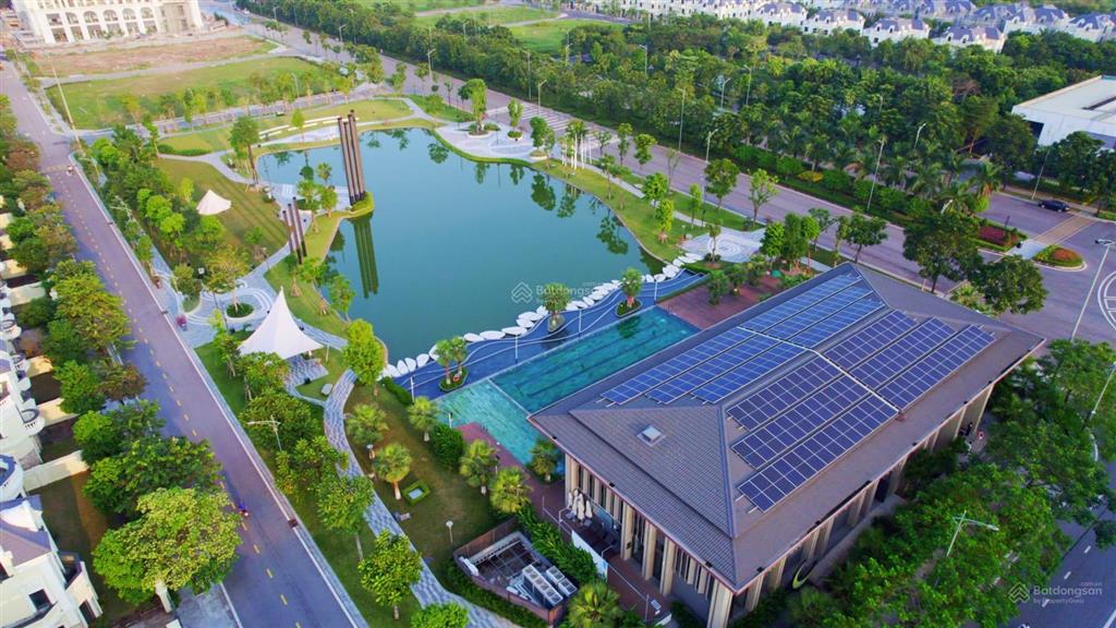 Hàng xóm em nhờ bán căn 2n view hồ. chủ giao chìa khóa sẵn xem nhà.  ngay 0766 954 ***