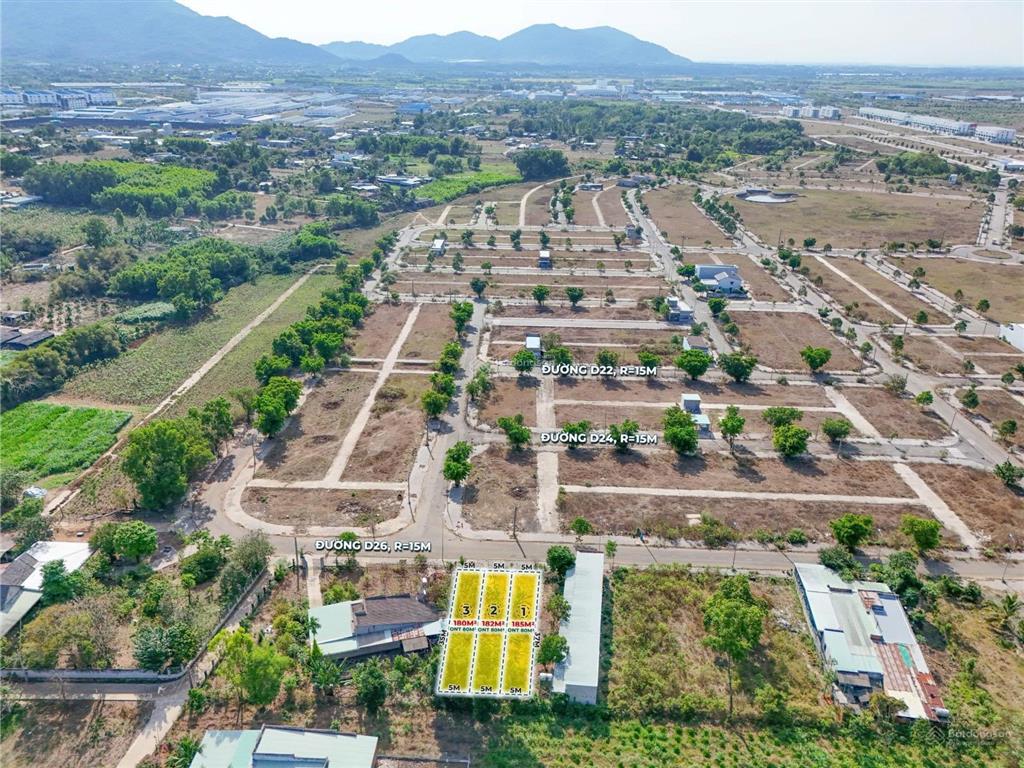 Chủ bán lô độc nhất vô nhị đối diện tái định cư sonadezi xây tự do 180m2 châu đức