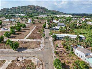 Chủ bán 3 lô liền kề đối diện tái định cư sonadezi xây tự do 175m2 châu đức bà rịa vũng tàu tphcm