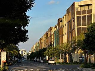 Bán gấp nhà phố soho the global city giá 29 tỷ, 95m2, quận 2.