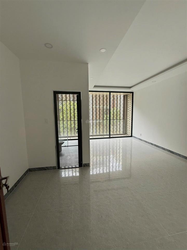 Bán gấp nhà phố soho the global city giá 29 tỷ, 95m2, quận 2.