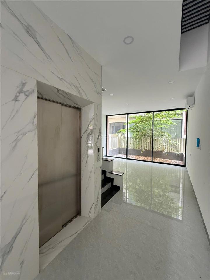 Bán gấp nhà phố soho the global city giá 29 tỷ, 95m2, quận 2.