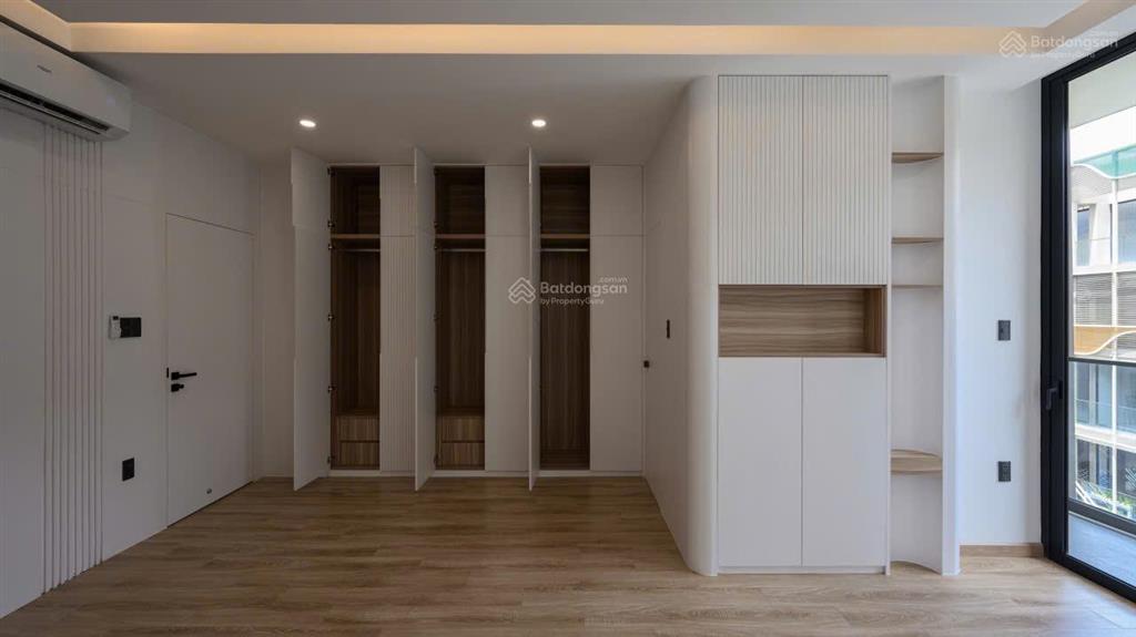 Cho thuê soho the global city đối diện wiyo complex 55triệu, đã hoàn thiện có nội thất, 95m2