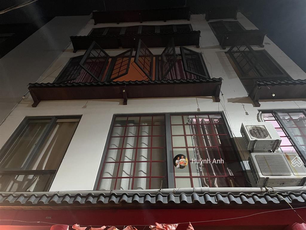 Bán nhà 5 tầng an trung đông sát biển mỹ khê chỉ 7tỷ6! 61m2 (8,7x7,5m) đang có dòng tiên