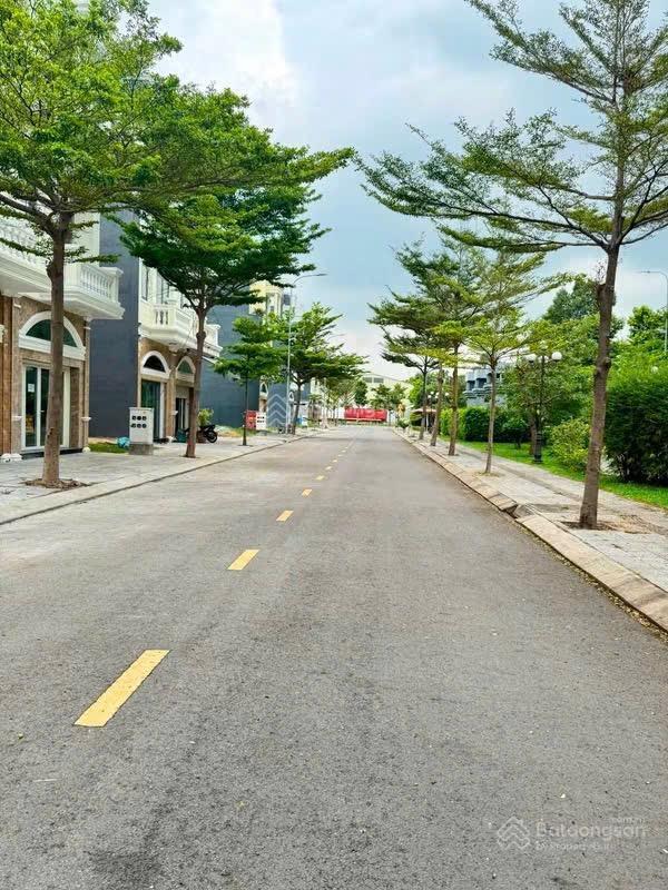 Bán đất nền dự án tại khu dân cư icon central, giá thỏa thuận, 60m2, hot!