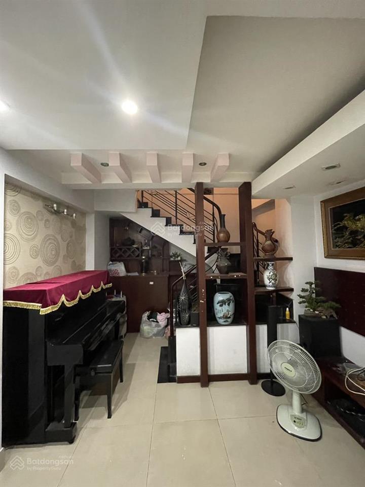 Bán nhà hxh tại lý thường kiệt, 7,3 tỷ, 32m2, 5 tầng cực chất