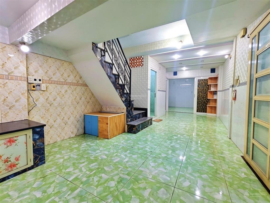 Bán nr tại xuân hồng, 6,5 tỷ, 64m2, 3pn, 3wc, pháp lý đầy đủ, hàng hot