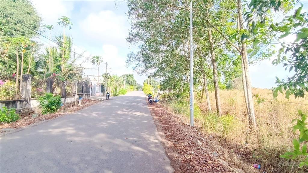 ~ 12,5 tỷ chốt 4.400 m2 300 thổ cư cạnh đường s6 khu công nghiệp sonadezi kinh doanh đa ngành nghề