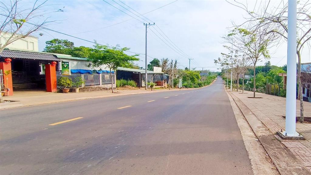Giảm 33 tỷ chốt 8300 m2 120 m mặt tiền lớn cạnh cty, tttm, tt hành chính vị trí tiềm năng