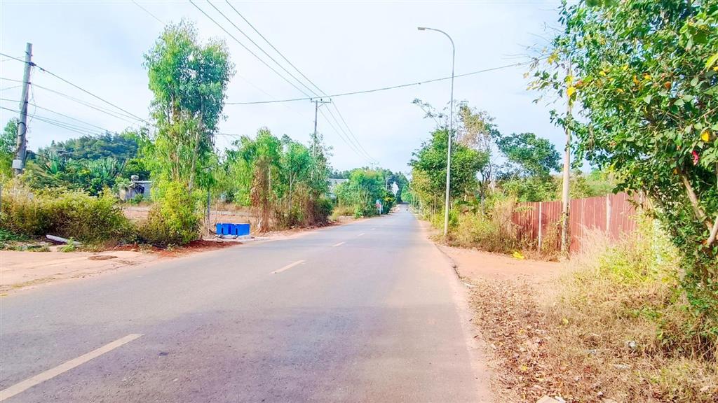 Giảm 33 tỷ chốt 8300 m2 120 m mặt tiền lớn cạnh cty, tttm, tt hành chính vị trí tiềm năng