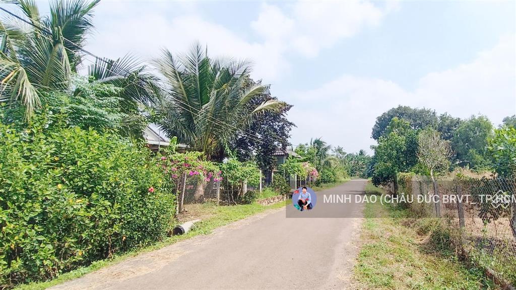 ~1000 m2 cắt lỗ còn 1,85 tỷ (14 x 72)m ngay khu dân cư xã láng lớn và cạnh trường học, ủy ban vip