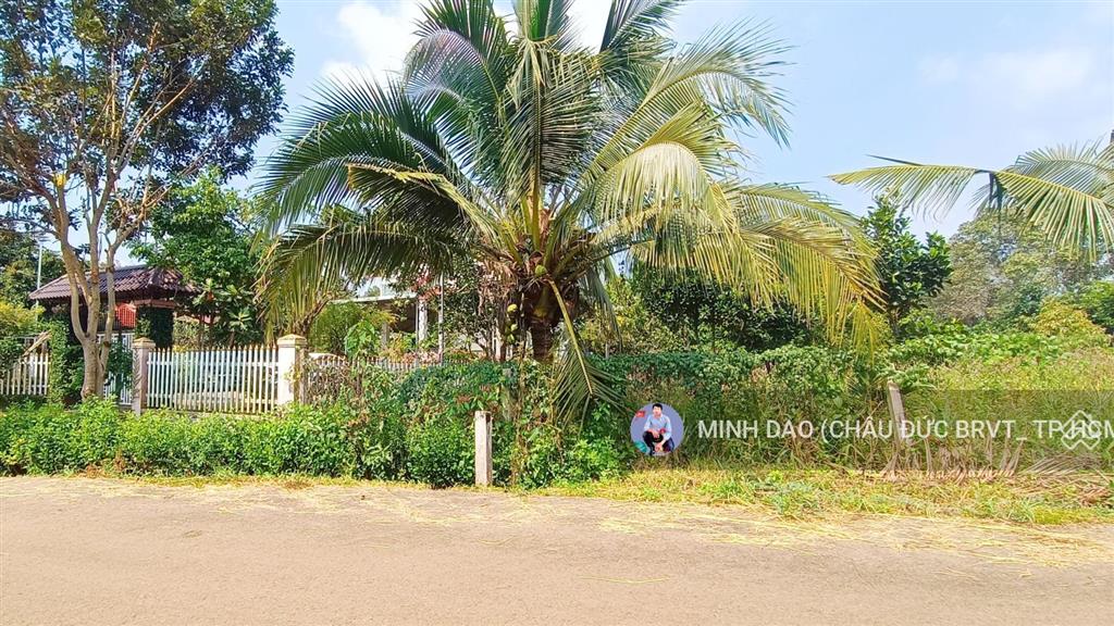 ~1000 m2 cắt lỗ còn 1,85 tỷ (14 x 72)m ngay khu dân cư xã láng lớn và cạnh trường học, ủy ban vip