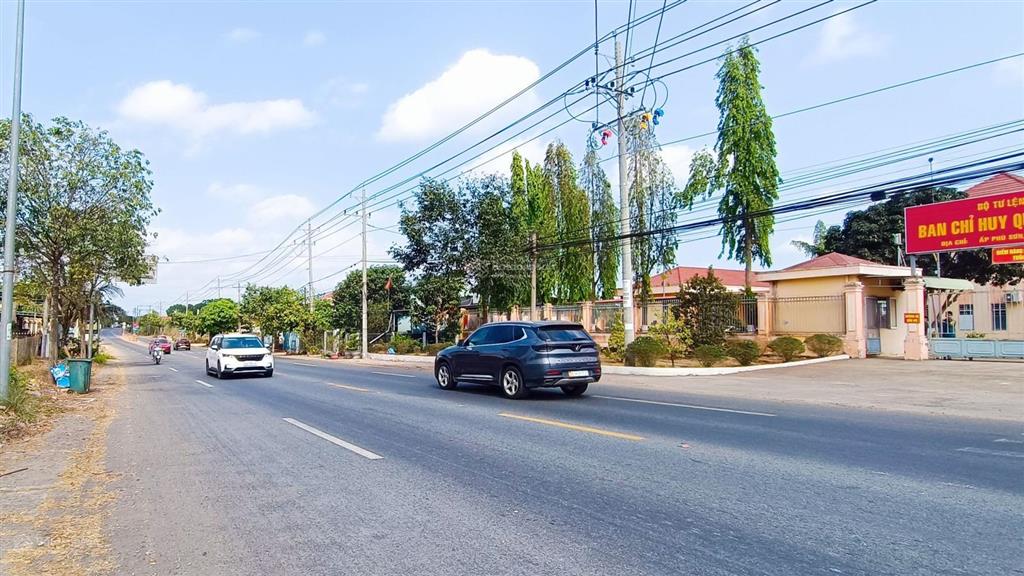 77m mặt tiền trước sau 11,5 tỷ dt 7200m2 /200 thổ cư sát ngã 6 đá bạc và giáp đường 765 siêu vip