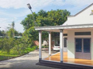 6,5 tỷ sở hữu 4000m2 đất có 350m2 thổ cư có nhà, vườn, nhà gỗ khu dân cư, đường nhựa rộng 10m vip