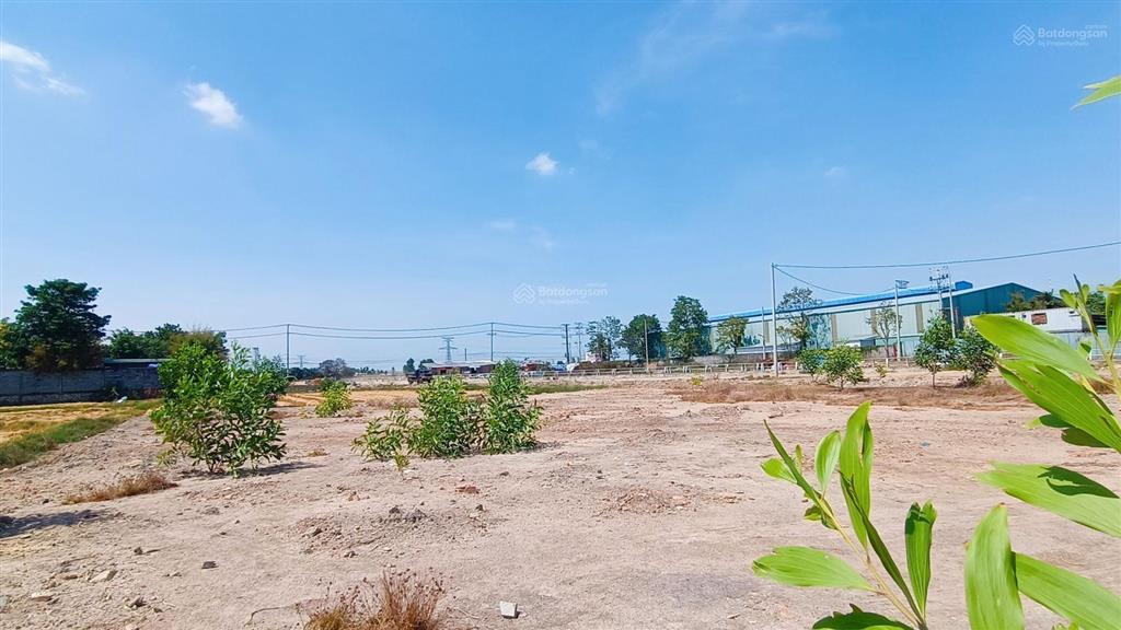 Đất 5700 m2 có 600 tc giá 8,5 triệu /m2 cạnh khu công nghiệp 3 phú mỹ full hồng đất qh 2 mặt tiền