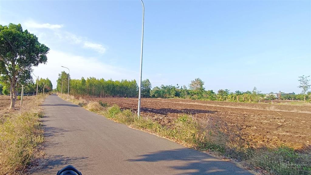 12 tỷ chốt siêu phẩm 10.340 m2 có 350 thổ cư trong khu dân cư đông đúc tạo cơ hôi đầu tư siêu tốt