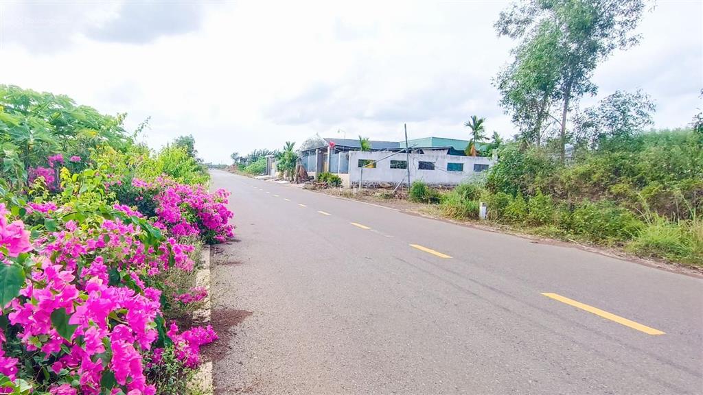 25 tỷ sở hữu 21.000 m2, 100m tc đường rộng mênh mông thích hợp đầu tư, nhà vườn, phân lô, kho xưởng