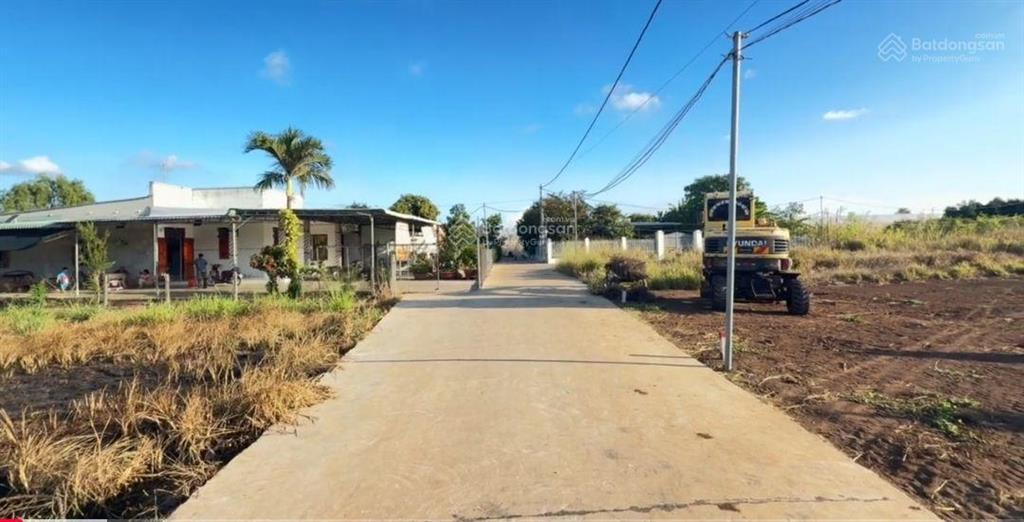 1,75 tỷ có căn nhà đẹp gần cty dongin , cạnh tl 52 và trung tâm hành chính xã view cánh đồng