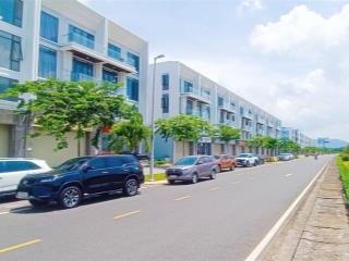 Ngộp bán gấp shophouse 1 trệt 3 lầu kcn sonadezi châu đứcdiện tích 7x34m full thổ cư,giá chỉ 6 tỷ