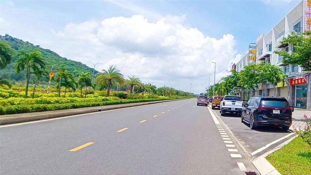 Căn shophouse giảm 5,85 tỷ 1 trệt 3 lầu kcn sonadezi châu đức dt 7x34m full thổ cư siêu giá trị