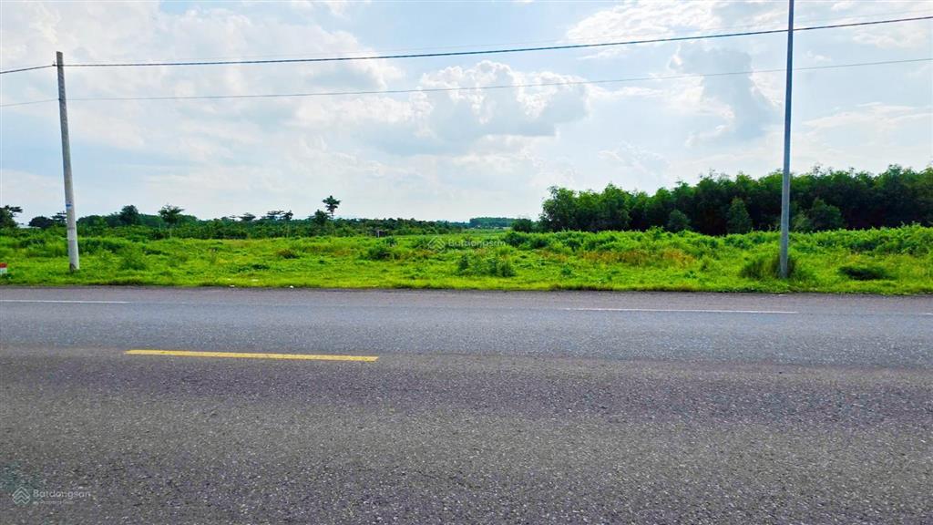 15397 m2 (1120 thổ cư) cần bán gấp | giá 29,9 tỷ mt 98 m mặt tiền hướng đông cạnh nút giao cao tốc