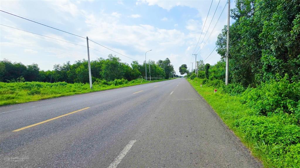 15397 m2 (1120 thổ cư) cần bán gấp | giá 29,9 tỷ mt 98 m mặt tiền hướng đông cạnh nút giao cao tốc