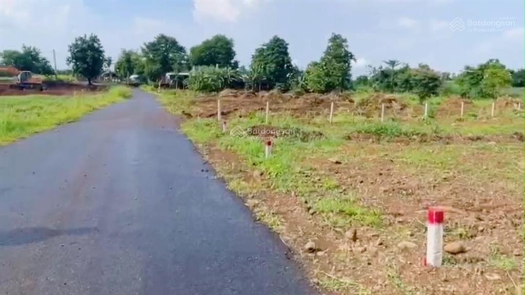 Bán 10.000 m2 (1000m2 tc) đường nhựa khu dân cư, giá 10,5 tỷ vị trí đẹp đầu tư cực kì hiệu quả