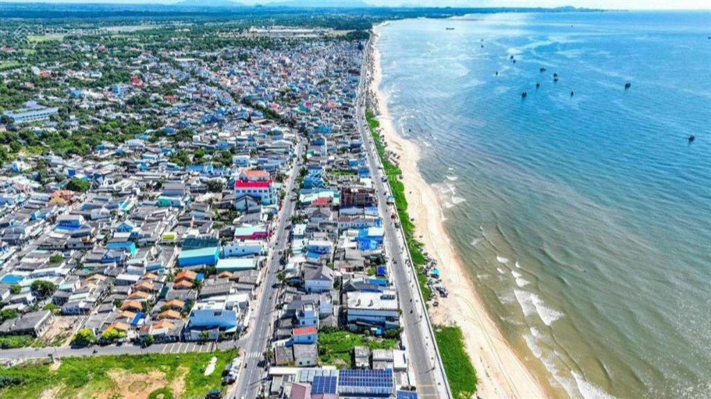 Bán 5,1 hecta,15.000 thổ cư, giáp biển 400 m đất mặt tiền bờ kè phước hải |giá 215 tỷ  0375 159 ***