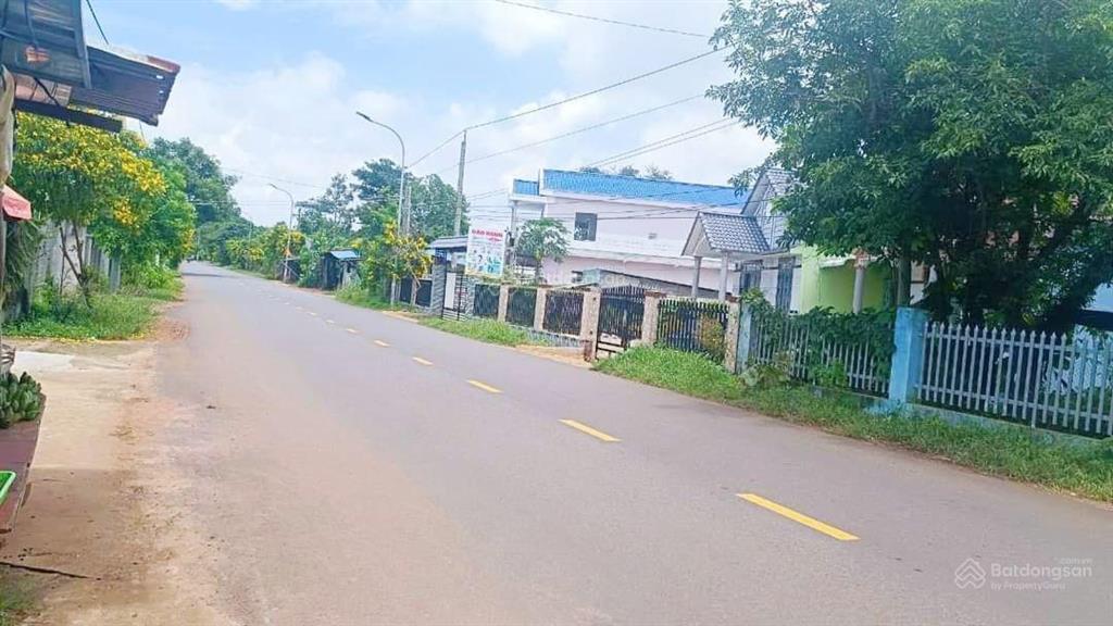 Bán mặt tiền kinh doanh 4,3 tỷ diện tích 518 m2100m2 thổ cư mặt tiền hướng đông cạnh trung tâm