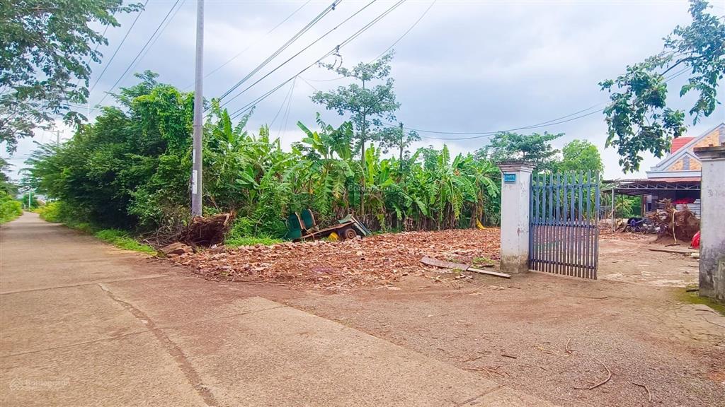 8600 m2 mặt tiền 120 m, giá 24 tỷ, vị trí đẹp cạnh ngã 4 lê hồng phong ngãi giao có đầu tư đa nghề