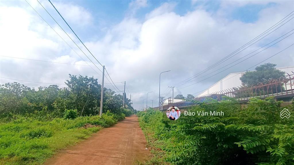102 m mặt tiền 2656,5 m2 | 5 tỷ mt hướng đông 8m, hướng tây 58m, hướng nam 36 m cạnh cty meisheng
