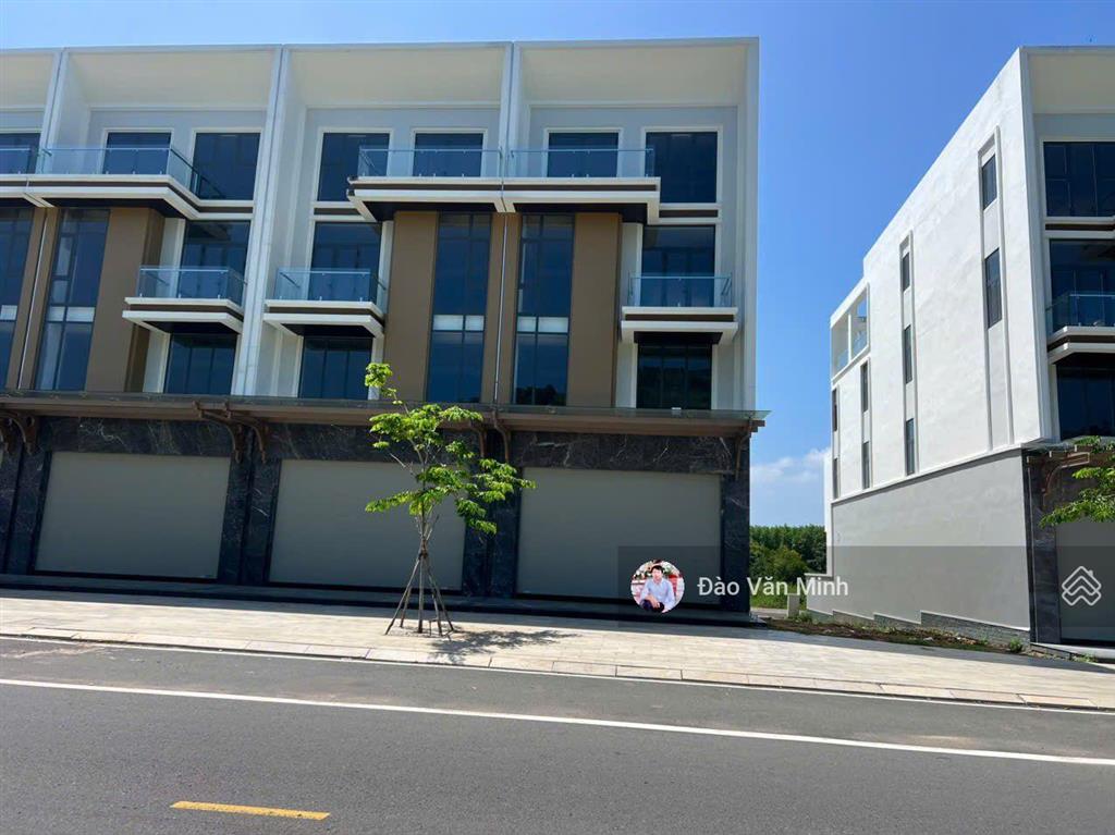 Shophouse 6,2 tỷ mt đường s1 cạnh kcn sonadezi châu đức shr pháp lý chuẩn (7x32,1) full thổ cư vip