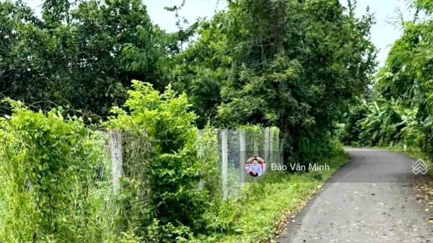 1100 m2(27 x 41.9) m|giá 1,6 tỷ (thương lượng) đất đẹp gần trung tâm ngãi giao, bình giã, đường 997