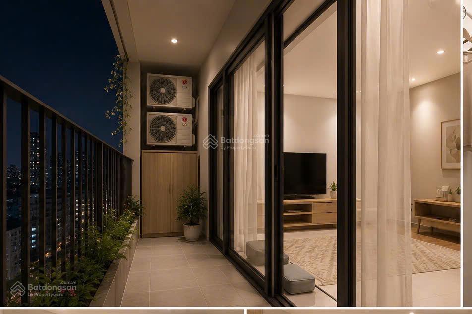 Bán căn hộ dcapitale trần duy hưng 101,8m²  tầng đẹp, ban công tây tứ trạch  130tr/m²