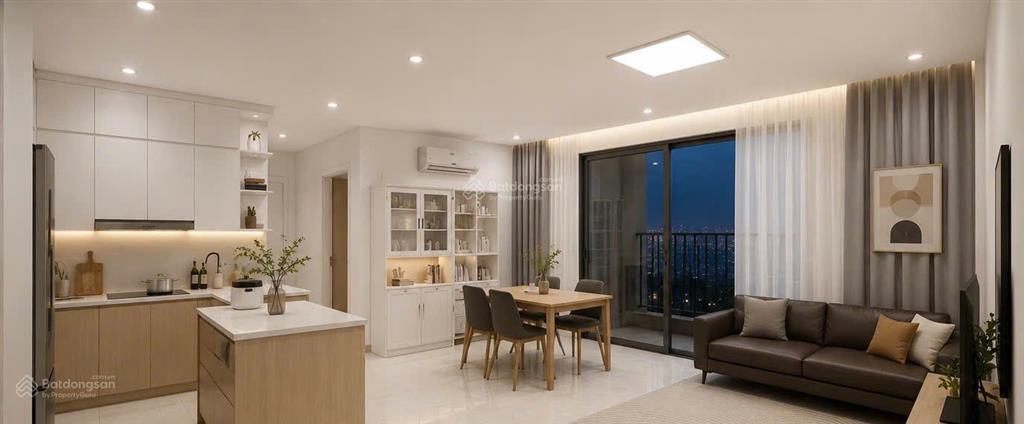 Bán căn hộ dcapitale trần duy hưng 101,8m²  tầng đẹp, ban công tây tứ trạch  130tr/m²