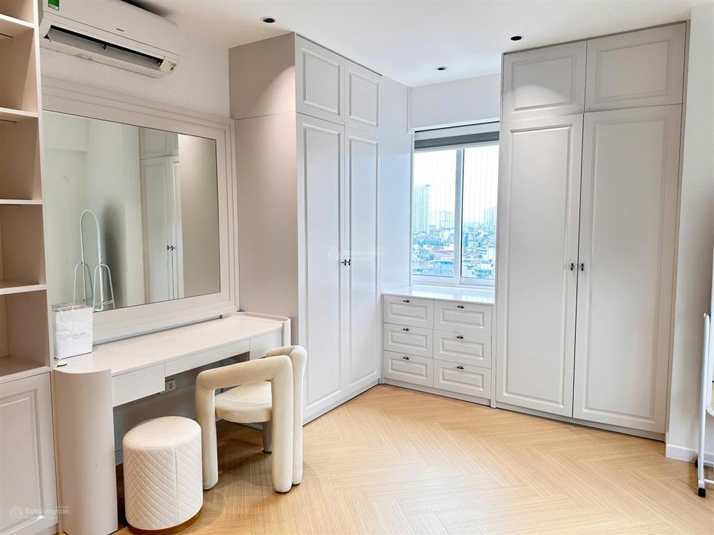 Chốt ngay căn hộ cao cấp tặng bộ nội thất xịn sò trị giá 2 tỷ.