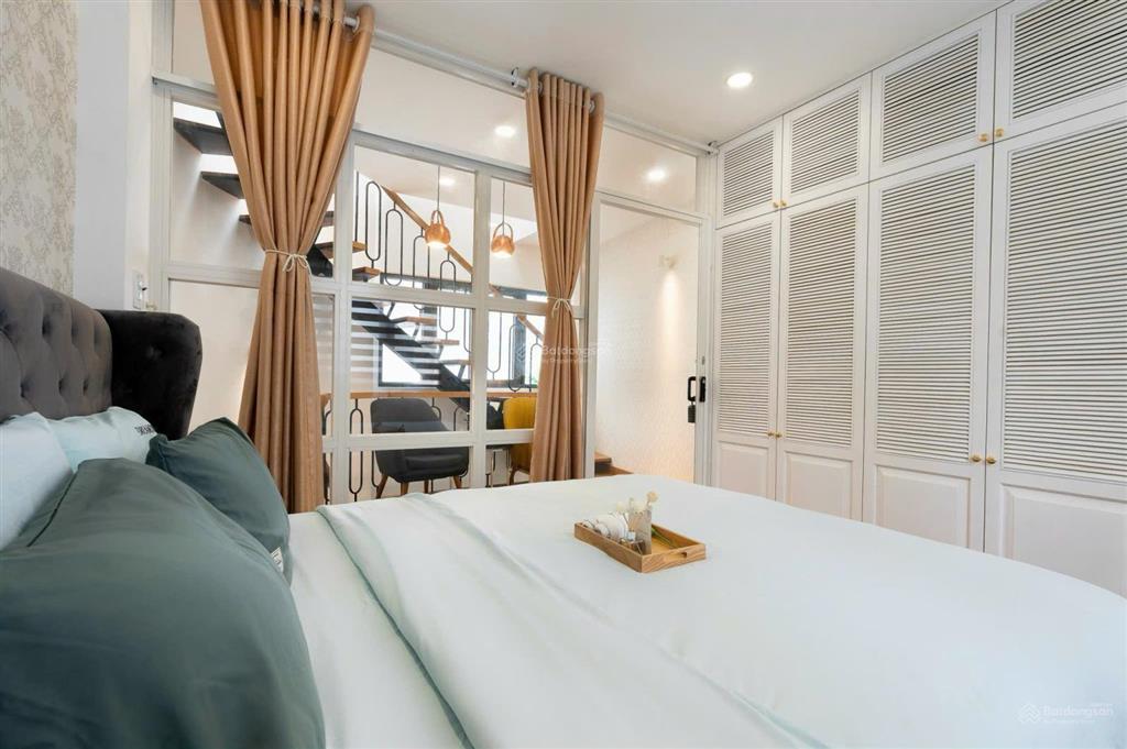 Nhà mới vào ở ngay tại đa kao đối diện thảo cầm viên! 4 tầng, hxh, sổ sẵn, giá 10.8 tỷ tl