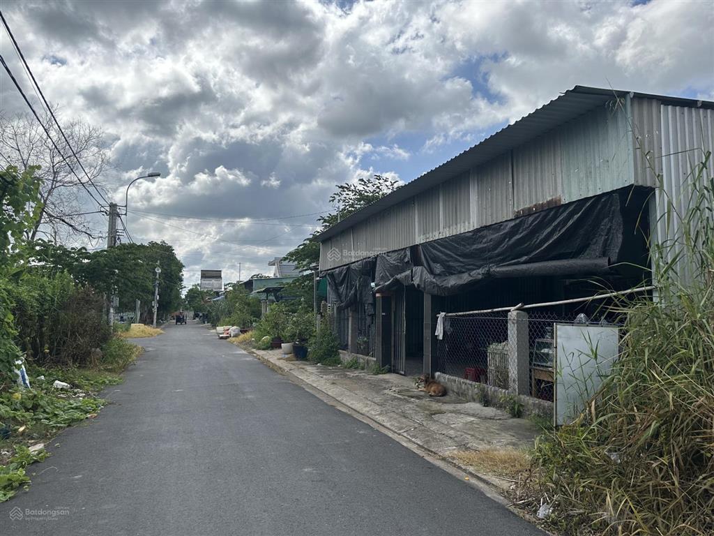 Nhà bình khánh sổ riêng thổ cư 250m2