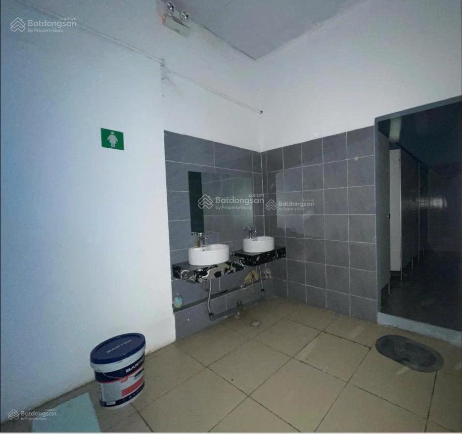 Chính chủ cho thuê văn phòng đẹp 290m² tại 352 giải phóng thanh xuân hn. giá siêu ưu đãi 090451800