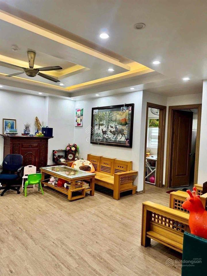 Bán căn hộ 2pn, 2wc tại toà 19t3, khu đô thị kiến hưng, 4,9xx tỷ, 70m2
