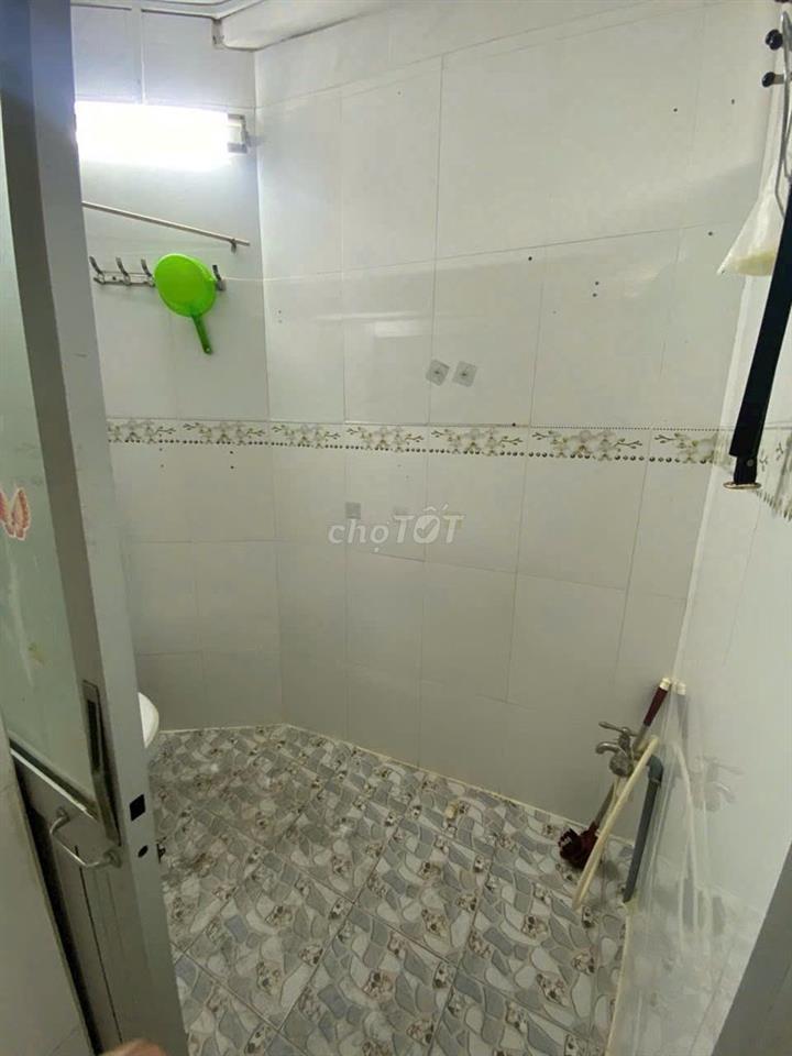 CHO THUÊ 2PN, 2WC ĐƯỜNG LÝ THÁI TỔ Q10 CHỈ 10 TRIỆU/THÁNG