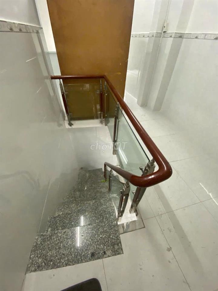 CHO THUÊ 2PN, 2WC ĐƯỜNG LÝ THÁI TỔ Q10 CHỈ 10 TRIỆU/THÁNG