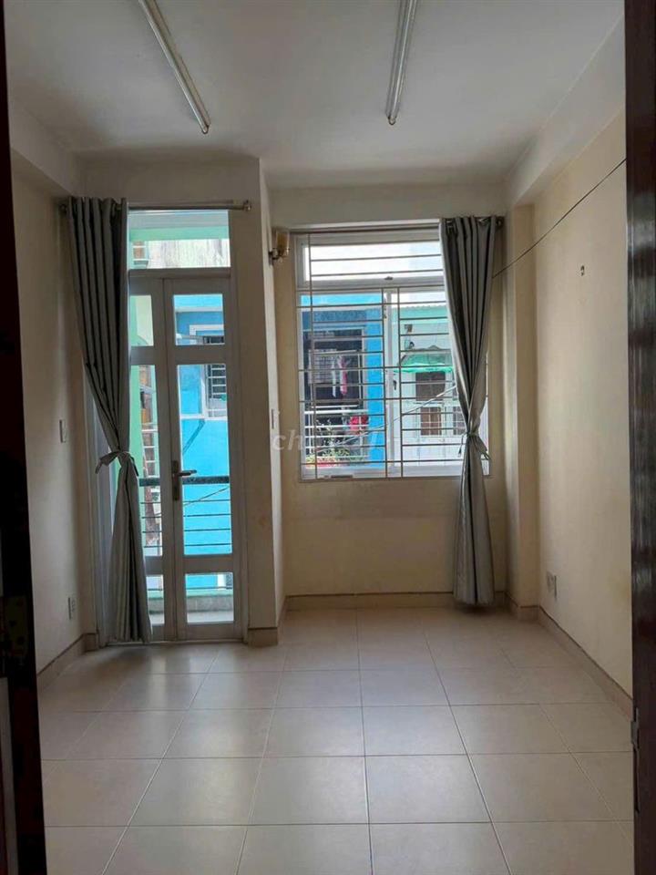 NHÀ THUÊ HXH KHU CƯ XÁ ĐÔ THÀNH Q3, 4PN 4WC CHO CHDV CHỈ 15,5 TRIỆU/TH