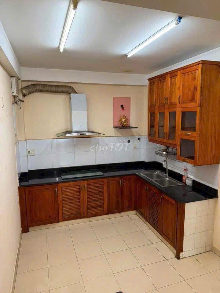 NHÀ THUÊ HXH KHU CƯ XÁ ĐÔ THÀNH Q3, 4PN 4WC CHO CHDV CHỈ 15,5 TRIỆU/TH