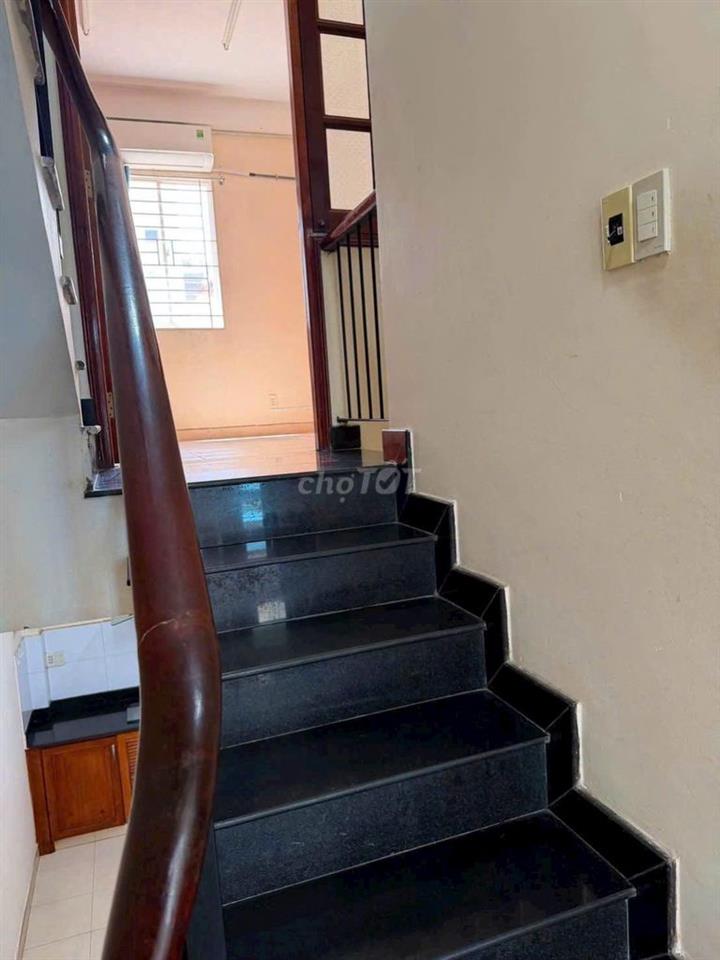 NHÀ THUÊ HXH KHU CƯ XÁ ĐÔ THÀNH Q3, 4PN 4WC CHO CHDV CHỈ 15,5 TRIỆU/TH