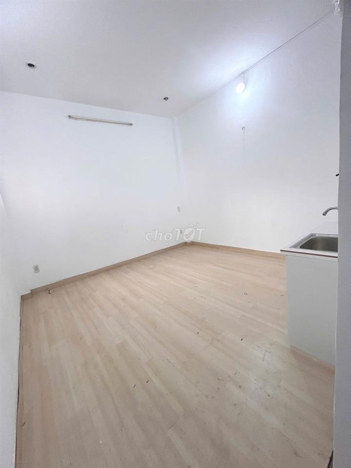 4.5 TRIỆU CHDV FULL NỘI THẤT SÁT ĐƯỜNG LÝ THƯỜNG KIỆT, P8 TÂN BÌNH