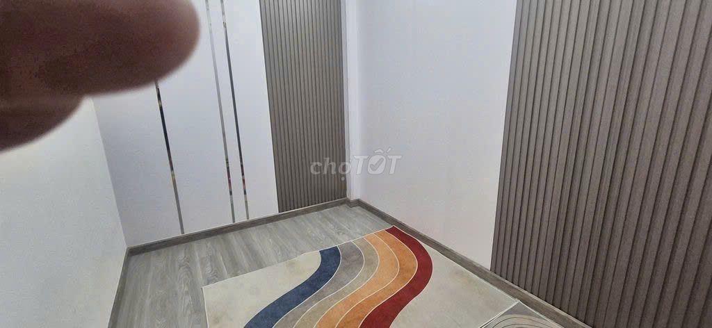 9TR5 1PN 1WC TẦNG TRỆT CC SƯ VẠN HẠNH Q10 
